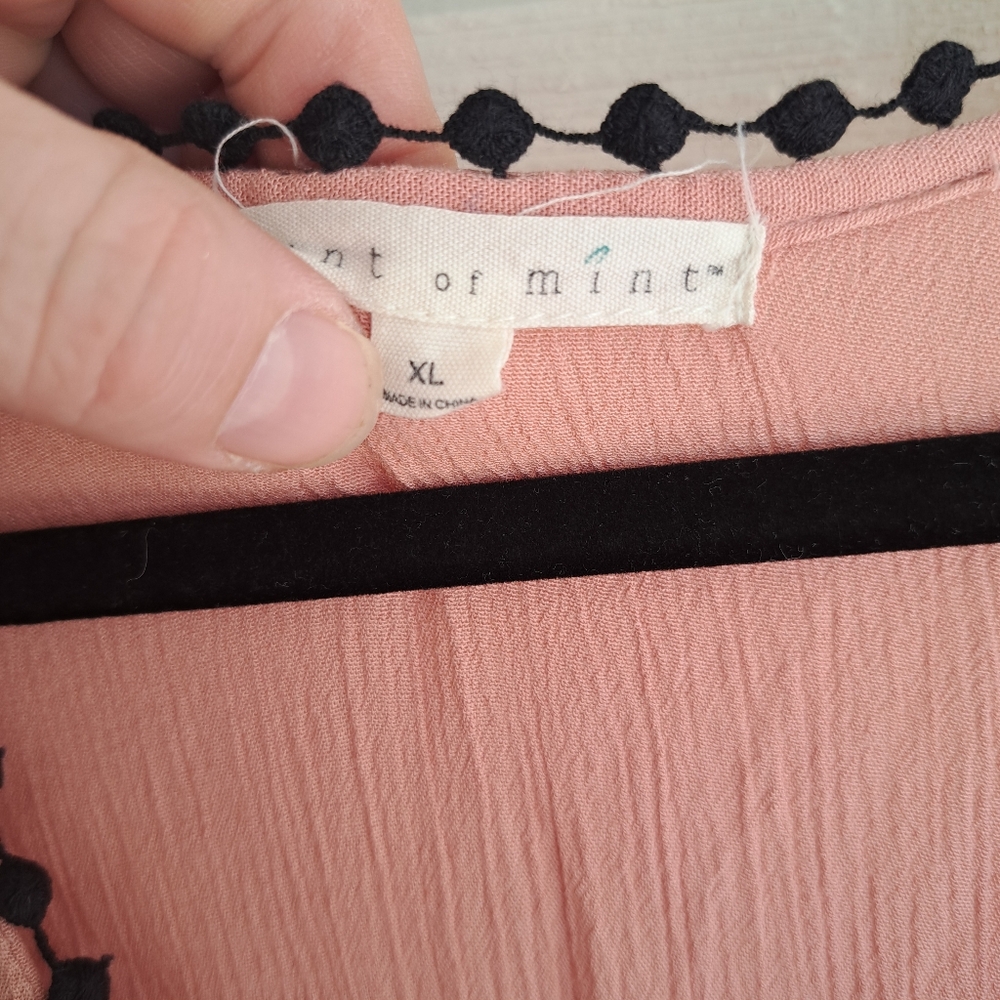 Hint of mint pink xl dress - Picture 2 of 5
